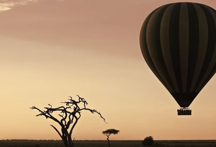 Safári de balão no leste da África: uma experiência única sobre a vida selvagem